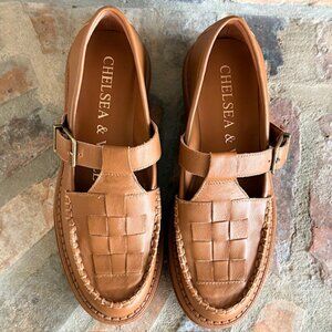 Chelsea & Violet Womens T-Bar Loafer Tan Woven Leather 7.5 Lug Sole Comfort NEW